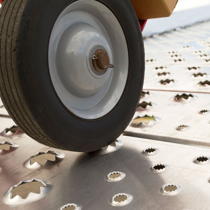 HD Ramps Box Truck Loading Walk Ramp PlateEnd Aluminum 2000 lb